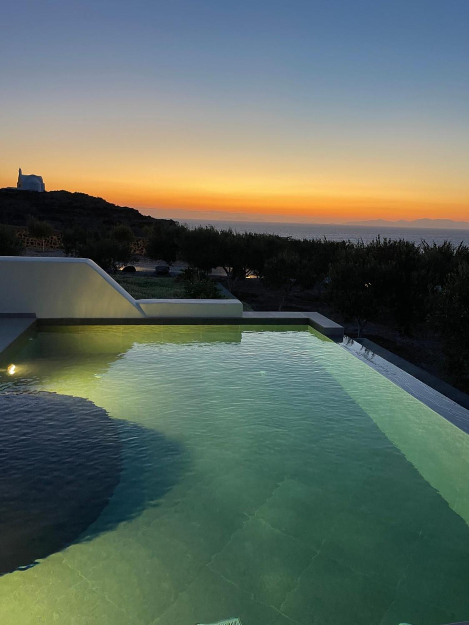 Saint John Oia-Exclusive Private Heated Pool Villas Exterior foto